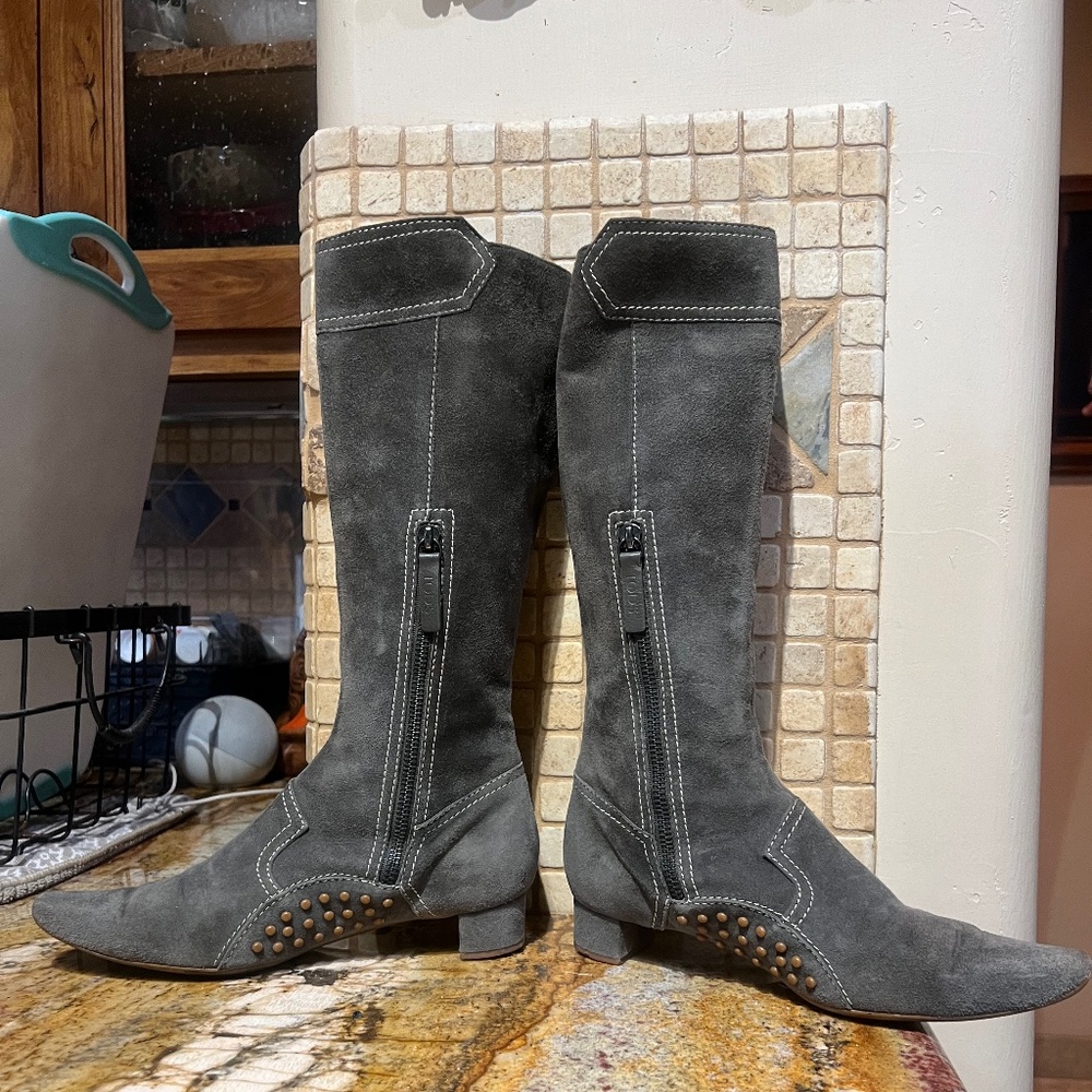 Tod’s vintage Birkin boots in Olive suede leather size 36.5